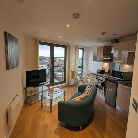 Beautiful 1 Bed In By Yorksha Leeds (West Yorkshire)