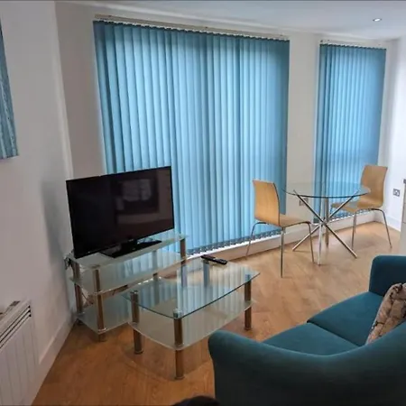 Apartment Beautiful 1 Bed In By Yorksha Leeds (West Yorkshire)