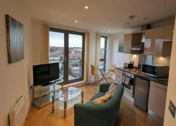 Beautiful 1 Bed In By Yorksha